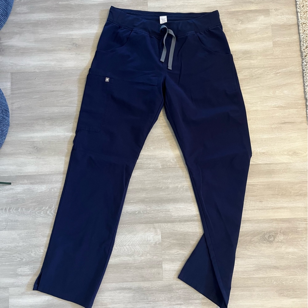 Figs Navy Cargo Scrub Pants